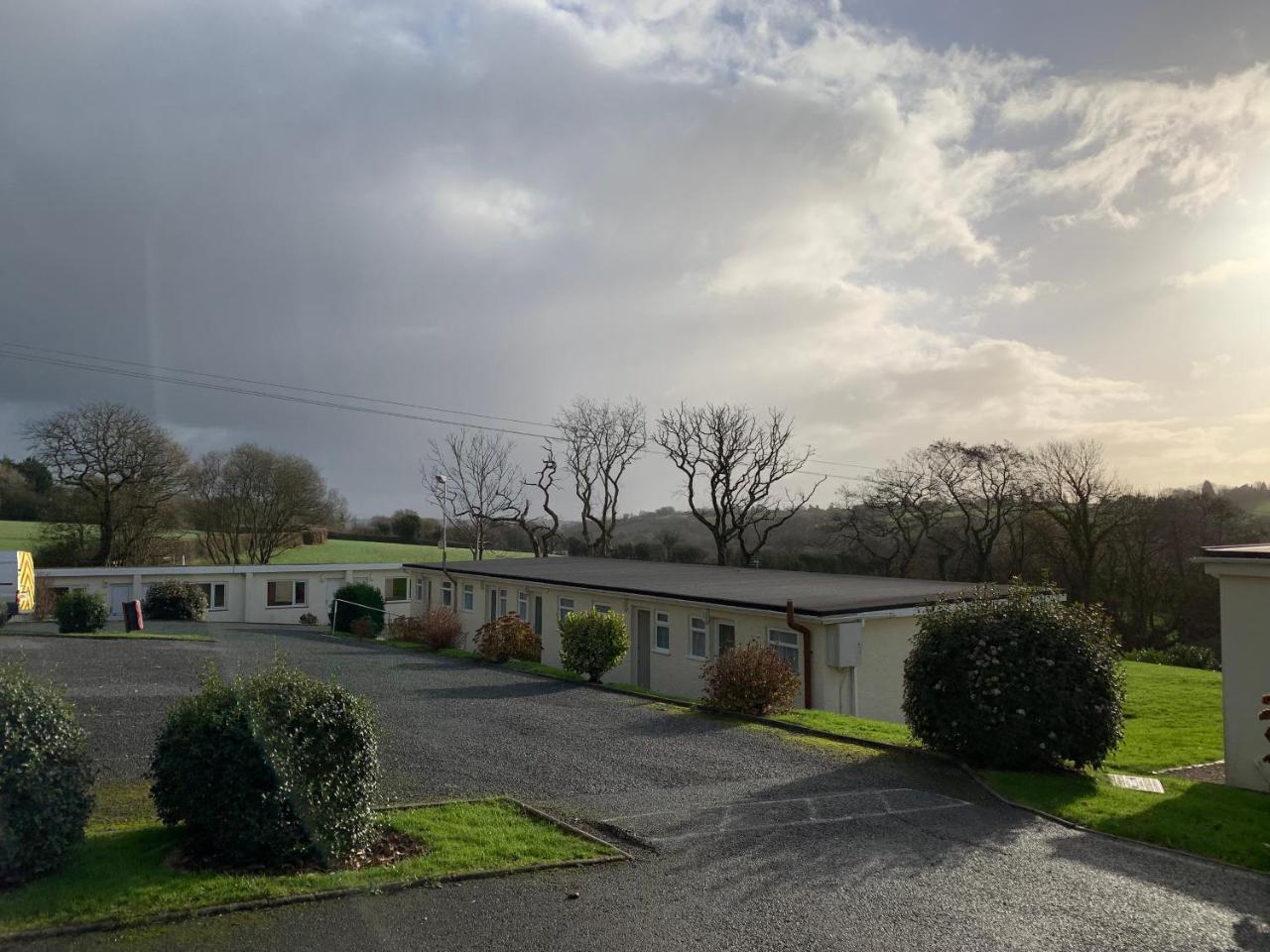 The Cardinals Hatt Ltd Motel Saltash Esterno foto